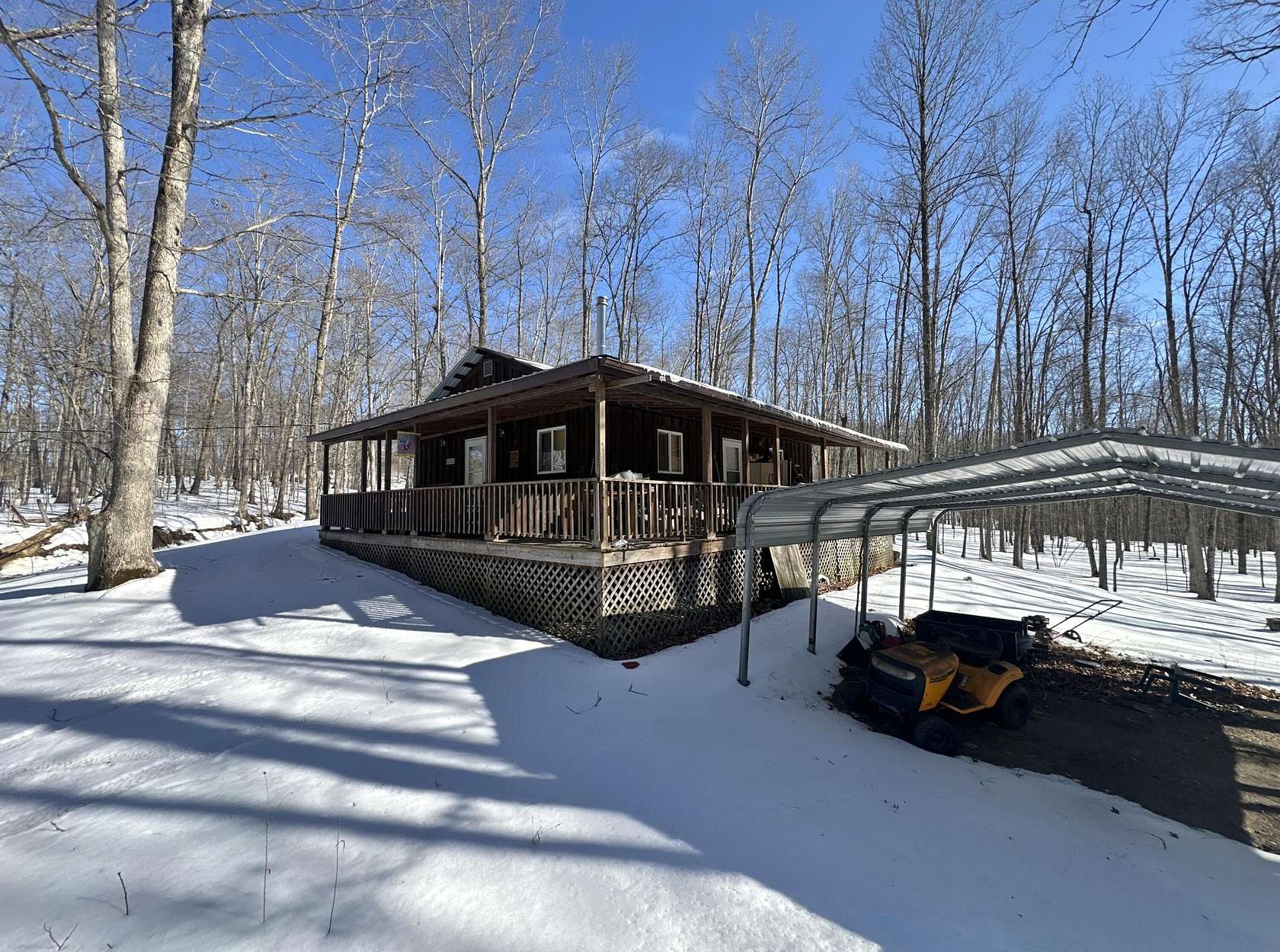 10 Acres of Land with Home for Sale in Williamsburg, West Virginia