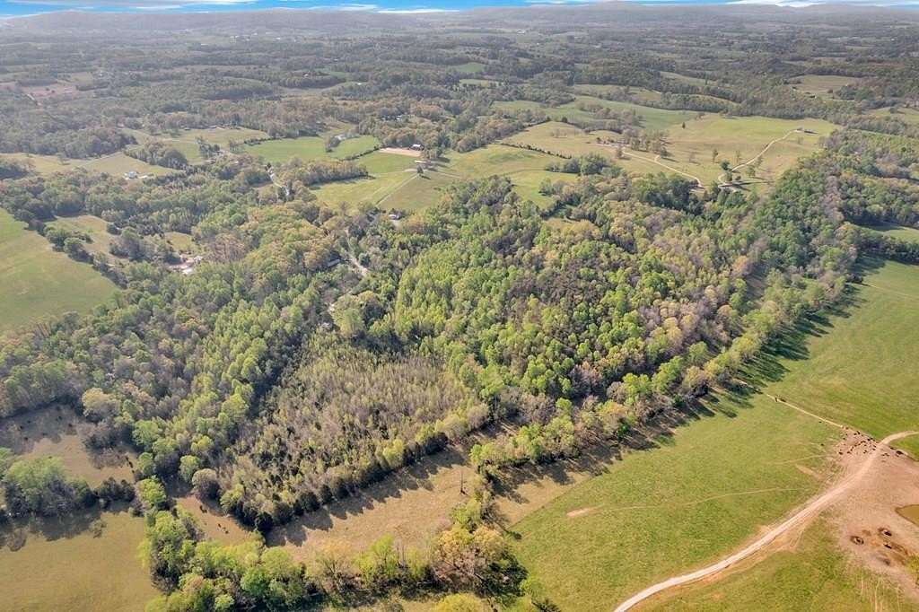 15 Acres of Land for Sale in Sparta, Tennessee