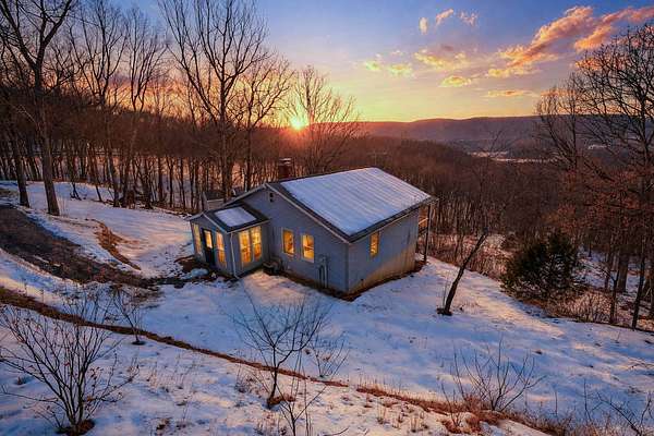 5.56 Acres of Improved Mixed-Use Land for Sale in Fort Valley, Virginia