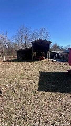 6 Acres of Residential Land with Home for Sale in Durant, Oklahoma