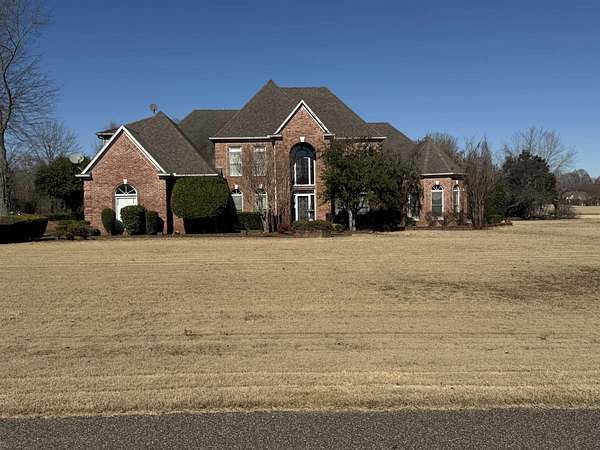 2 Acres of Residential Land with Home for Sale in Collierville, Tennessee