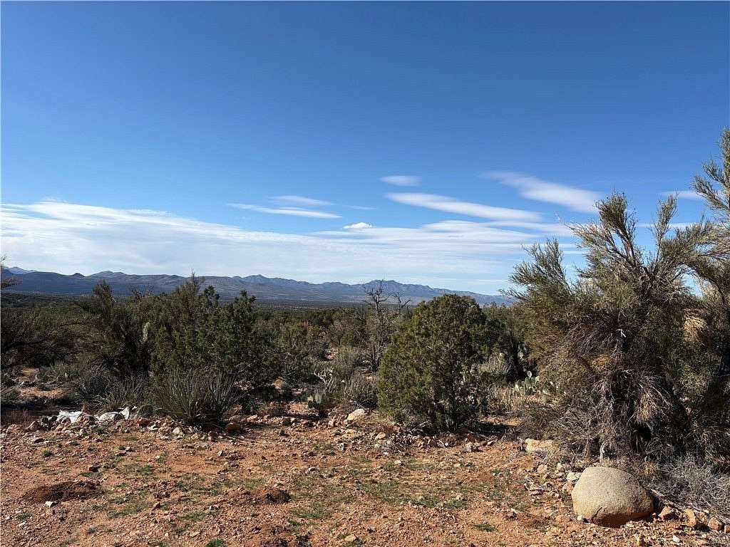 10 Acres of Land for Sale in Kingman, Arizona