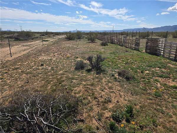 5 Acres of Land for Sale in Golden Valley, Arizona