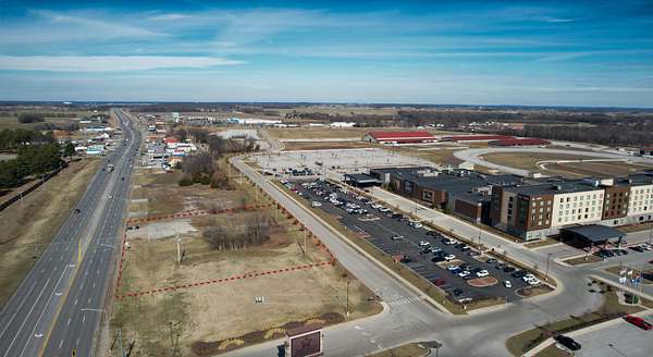 0.55 Acres of Commercial Land for Sale in Oak Grove, Kentucky