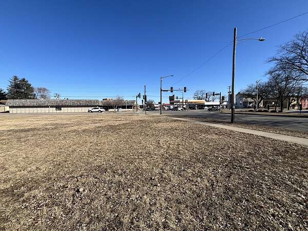 0.42 Acres of Land for Sale in Aurora, Illinois