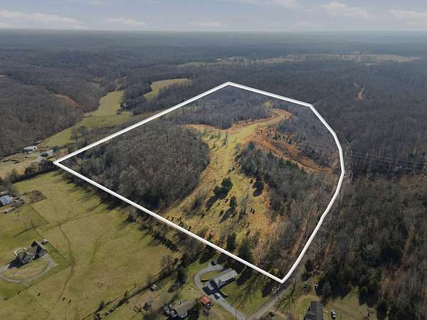 37 Acres of Land for Sale in McEwen, Tennessee