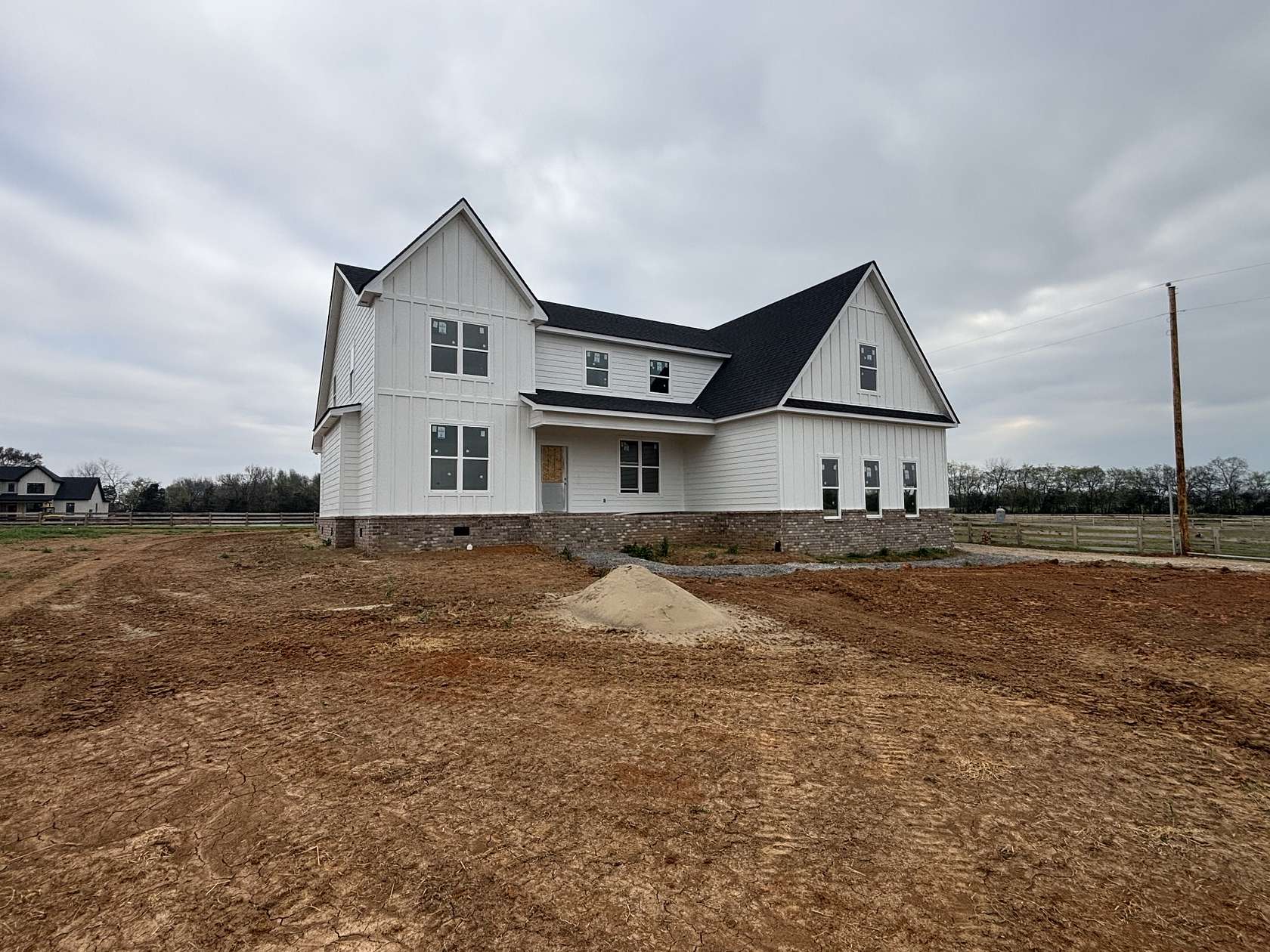 2.33 Acres of Land with Home for Sale in Shelbyville, Tennessee