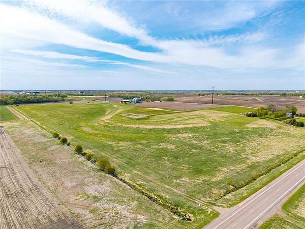 10 Acres of Residential Land for Sale in Belle Plaine Township, Minnesota