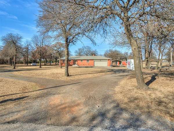 2 Acres of Residential Land with Home for Sale in Choctaw, Oklahoma