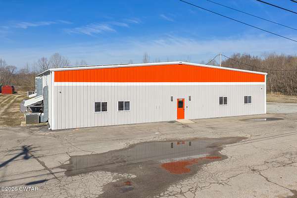 4.88 Acres of Improved Commercial Land for Sale in Huntingdon, Tennessee