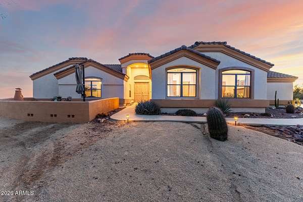 2.5 Acres of Residential Land with Home for Sale in Scottsdale, Arizona