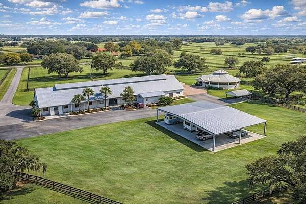 20.9 Acres of Agricultural Land with Home for Sale in Anthony, Florida