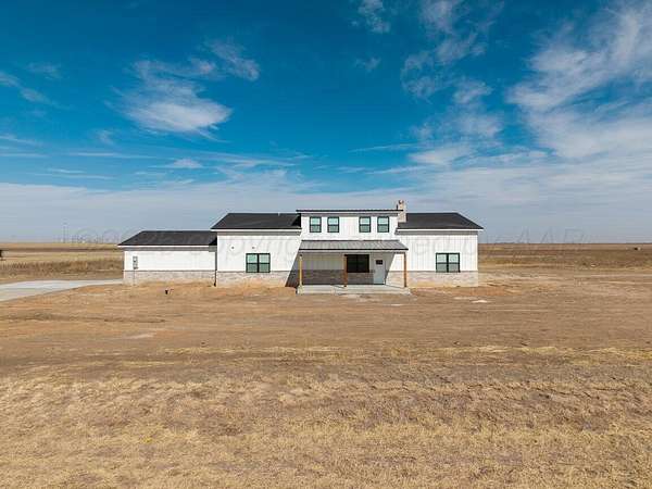 3.66 Acres of Residential Land with Home for Sale in Amarillo, Texas