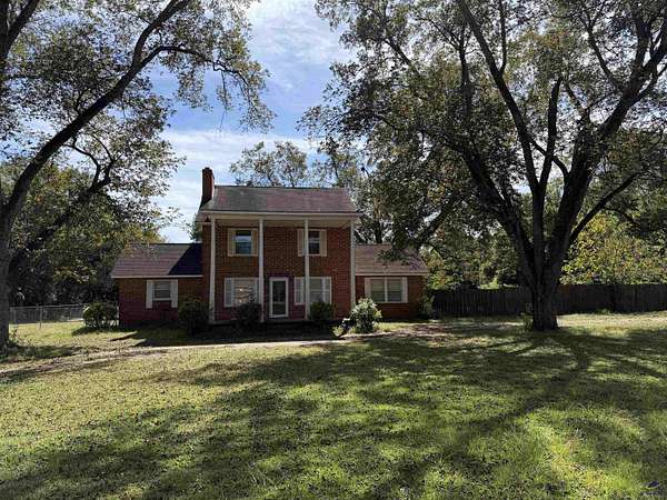 4.1 Acres of Residential Land with Home for Sale in Macon, Georgia