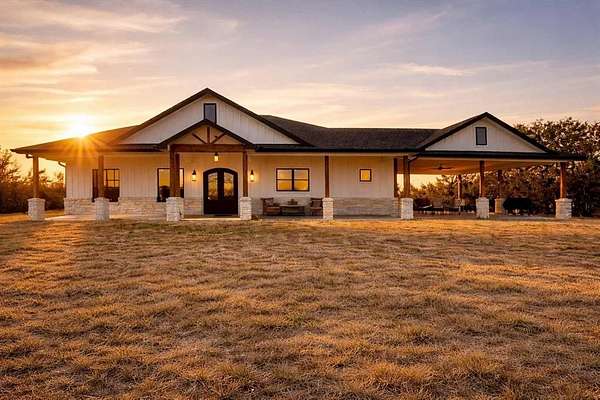 11 Acres of Improved Land for Sale in Gatesville, Texas