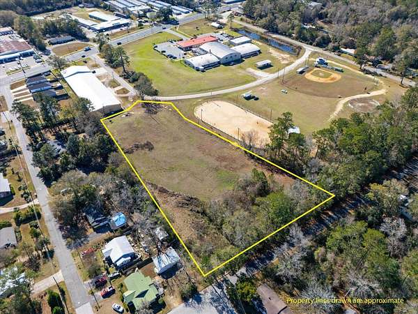 3.2 Acres of Mixed-Use Land for Sale in Quincy, Florida