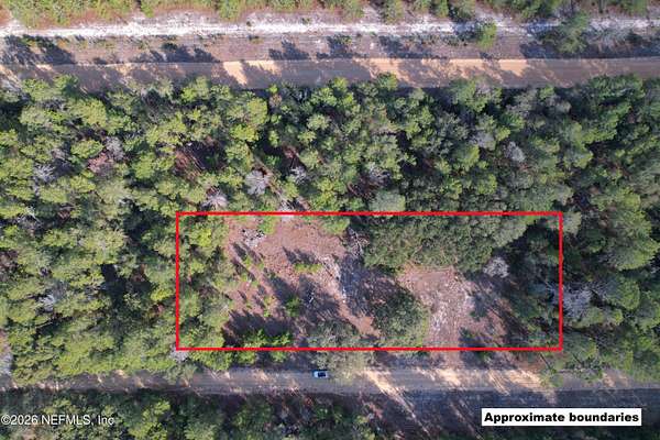 0.86 Acres of Land for Sale in Florahome, Florida