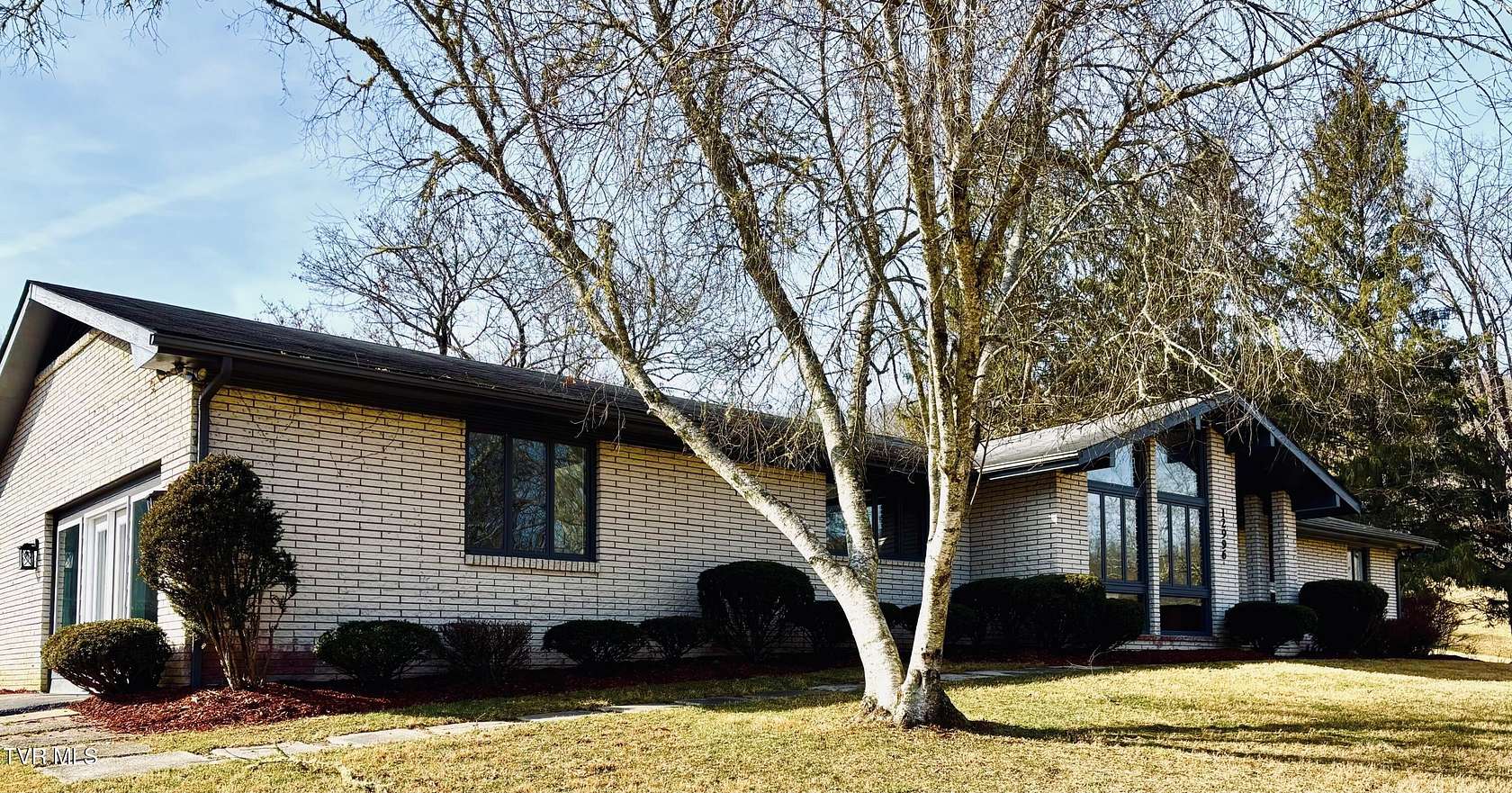 9.1 Acres of Residential Land with Home for Sale in Coeburn, Virginia