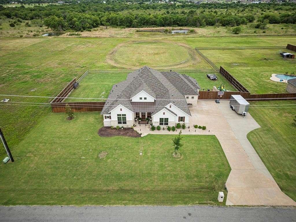 1.53 Acres of Residential Land with Home for Sale in Royse City, Texas