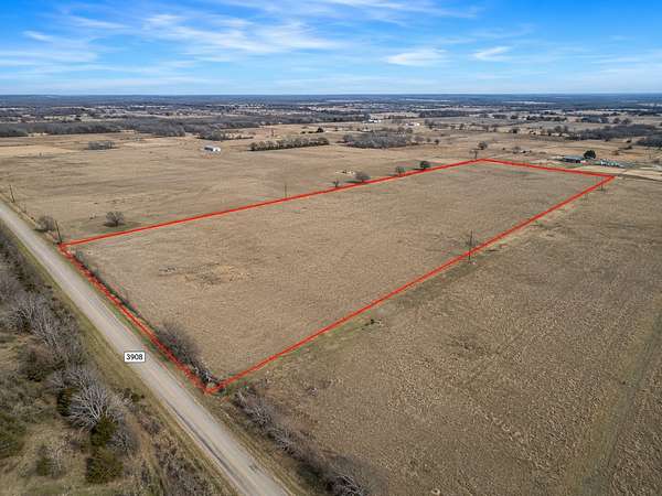 5.1 Acres of Land for Sale in Wills Point, Texas