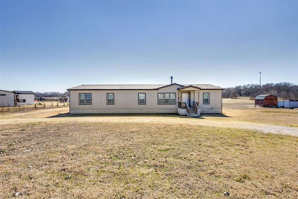 3.28 Acres of Residential Land with Home for Sale in McKinney, Texas