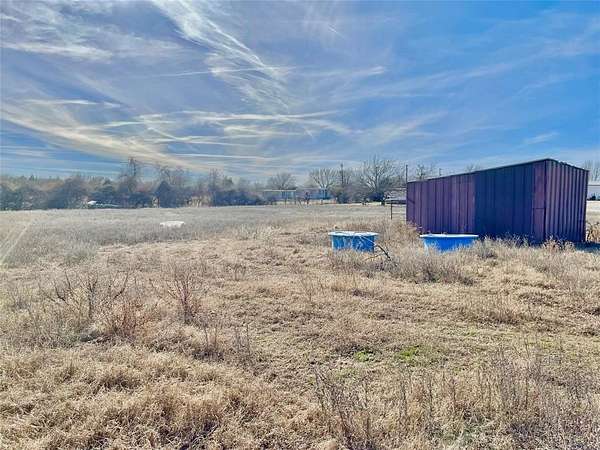 3.8 Acres of Residential Land with Home for Sale in Reno, Texas
