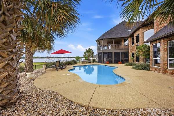 1.53 Acres of Land with Home for Sale in Waxahachie, Texas