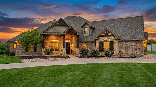4.37 Acres of Land with Home for Sale in Granbury, Texas