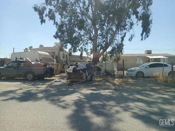 0.14 Acres of Land for Sale in Maricopa, California