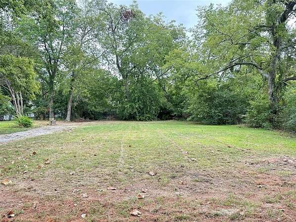 0.25 Acres of Residential Land for Sale in Commerce, Texas