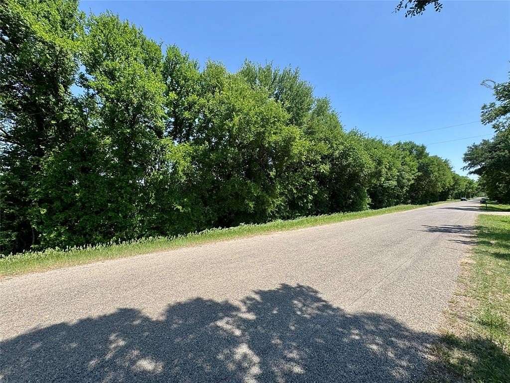 2.82 Acres of Residential Land for Sale in Gholson, Texas