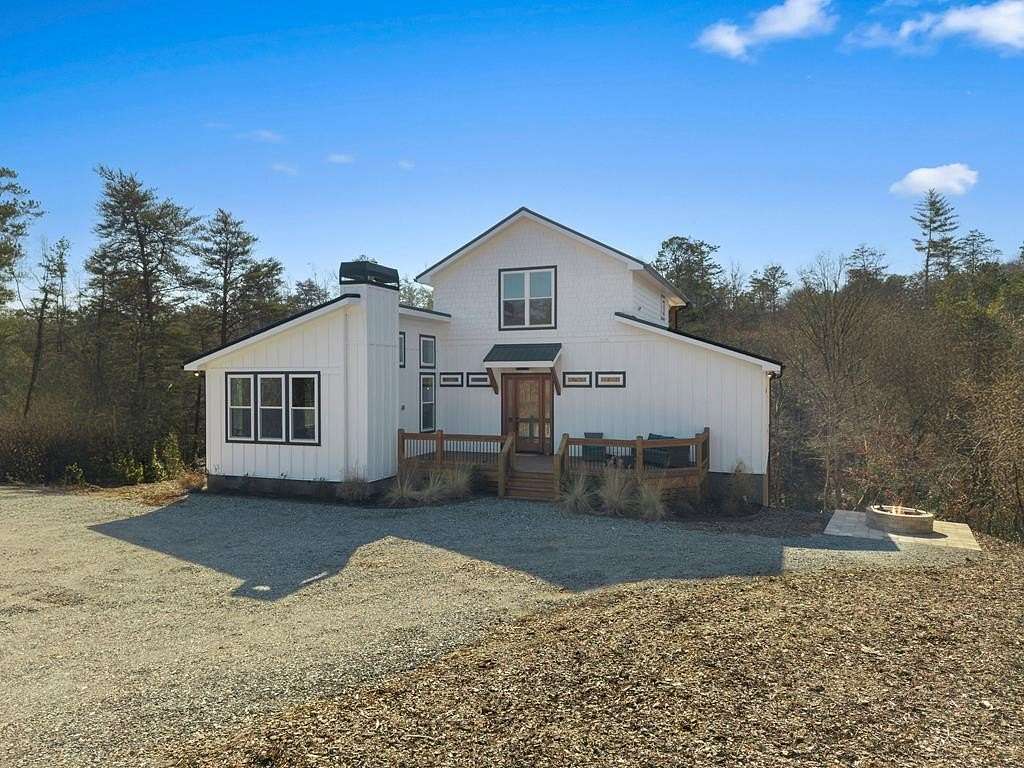 1.57 Acres of Residential Land with Home for Sale in Mineral Bluff, Georgia