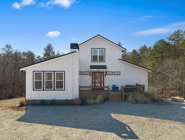 1.57 Acres of Land with Home for Sale in Mineral Bluff, Georgia