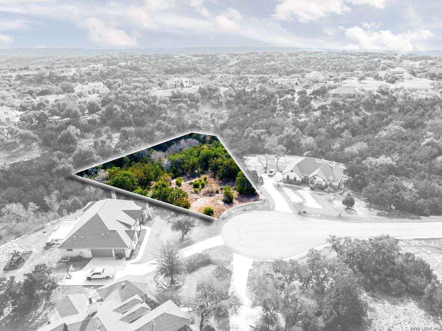 1 Acre of Residential Land for Sale in Canyon Lake, Texas