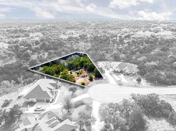 1 Acre of Residential Land for Sale in Canyon Lake, Texas