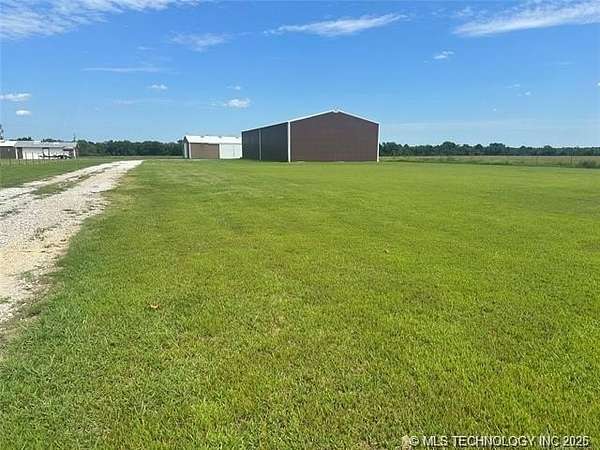 2.18 Acres of Residential Land for Sale in Okmulgee, Oklahoma