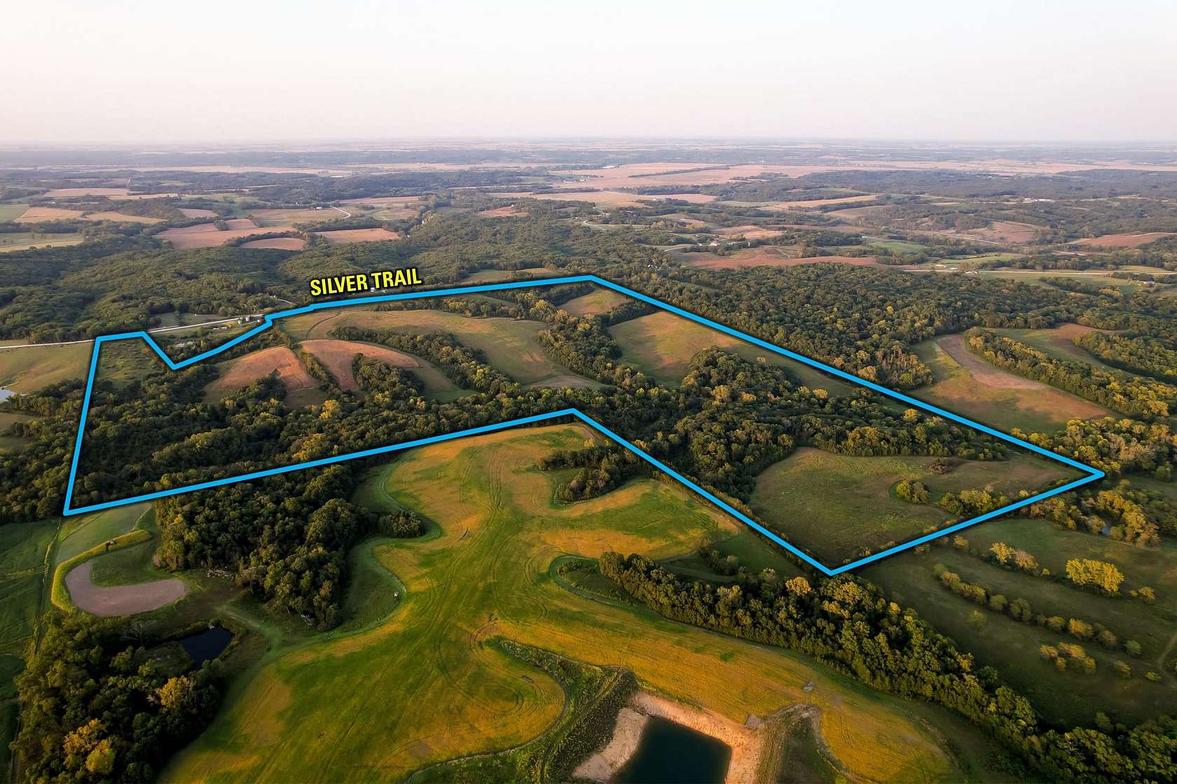 186 Acres of Land for Sale in Floris, Iowa