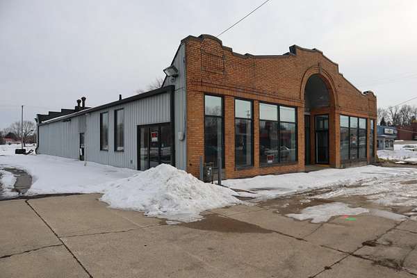 2.76 Acres of Improved Mixed-Use Land for Sale in Washington Court House, Ohio