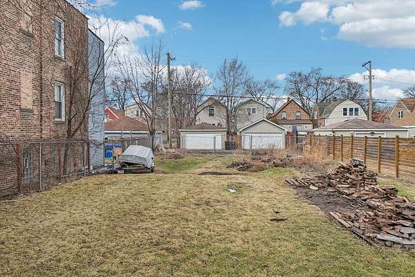 0.14 Acres of Residential Land for Sale in Chicago, Illinois