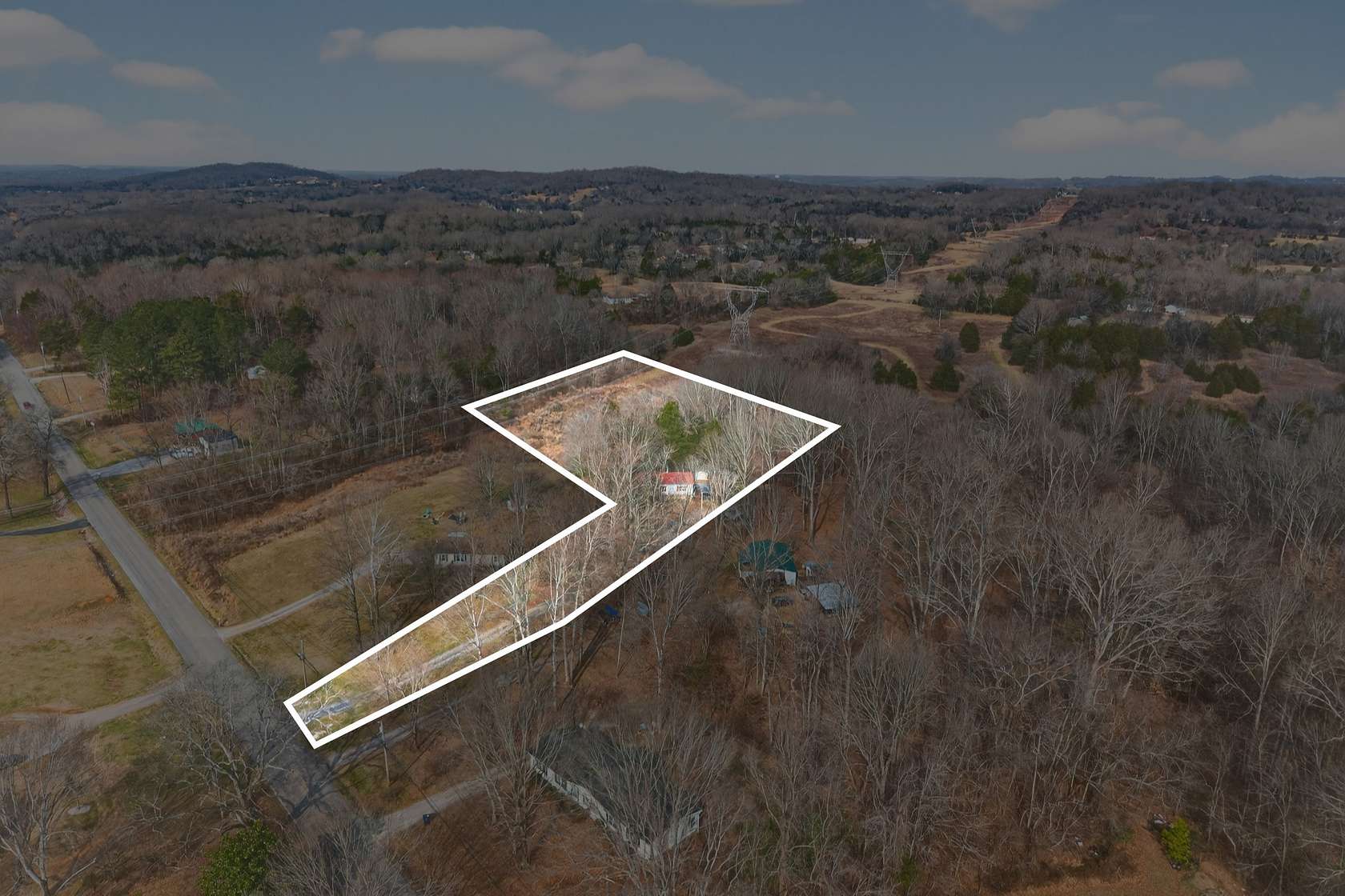 2.2 Acres of Residential Land with Home for Sale in Columbia, Tennessee