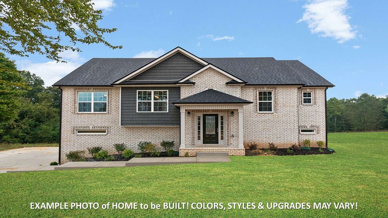 3.13 Acres of Residential Land with Home for Sale in Cunningham, Tennessee