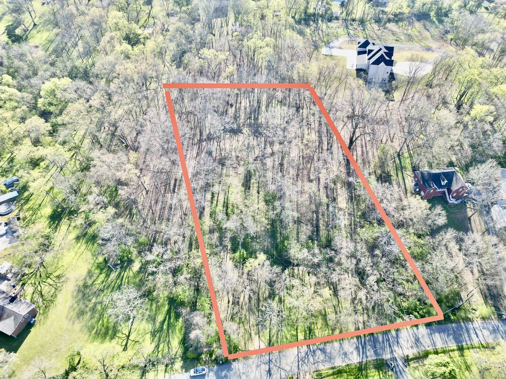 2.28 Acres of Residential Land for Sale in Hendersonville, Tennessee