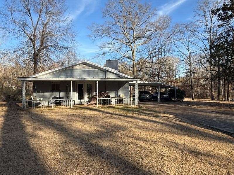 2.2 Acres of Residential Land with Home for Sale in Fulton, Mississippi