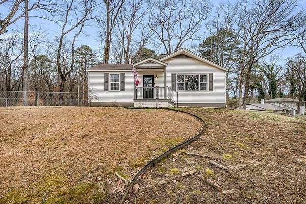 1.5 Acres of Residential Land with Home for Sale in Columbus, Mississippi