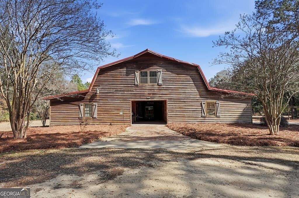 3 Acres of Land with Home for Sale in Tifton, Georgia