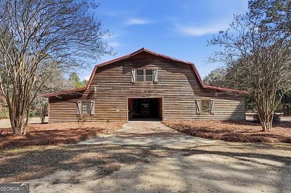 3 Acres of Land with Home for Sale in Tifton, Georgia