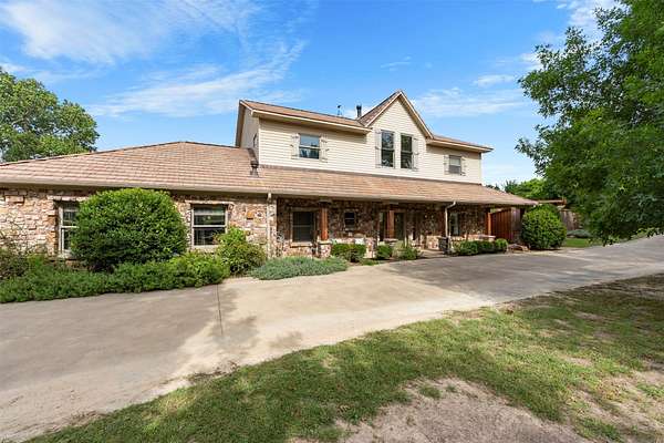 3.3 Acres of Land with Home for Sale in Fort Worth, Texas