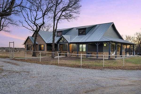 10.4 Acres of Land with Home for Sale in Decatur, Texas