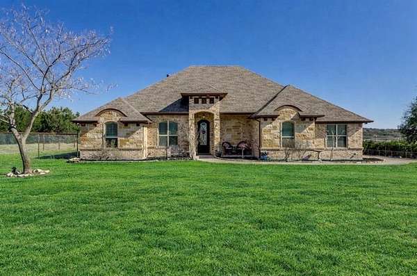 2 Acres of Residential Land with Home for Sale in Cresson, Texas