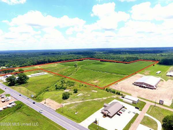 40 Acres of Commercial Land for Sale in Carthage, Mississippi